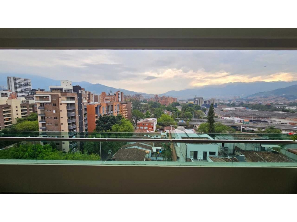 Apartamento en venta en Zona Centro, Envigado · foto 13 de 17