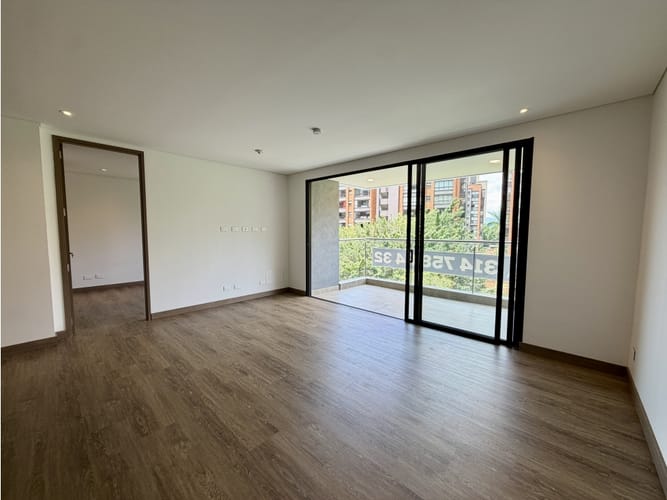 Apartamento de 2 alcobas en arriendo en Los Balsos, Rionegro, 94 m² · foto 3 de 13
