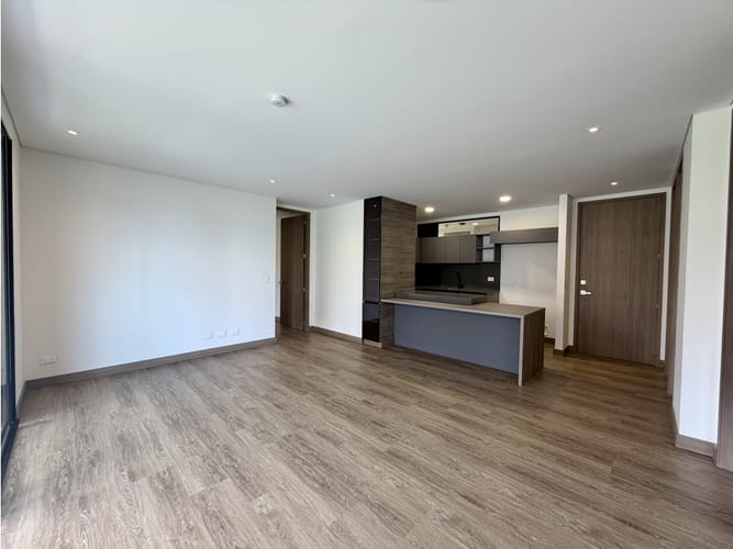 Apartamento de 2 alcobas en arriendo en Los Balsos, Rionegro, 94 m² · foto 5 de 13