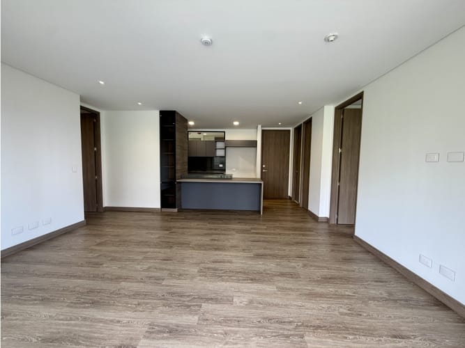 Apartamento de 2 alcobas en arriendo en Los Balsos, Rionegro, 94 m² · foto 9 de 13