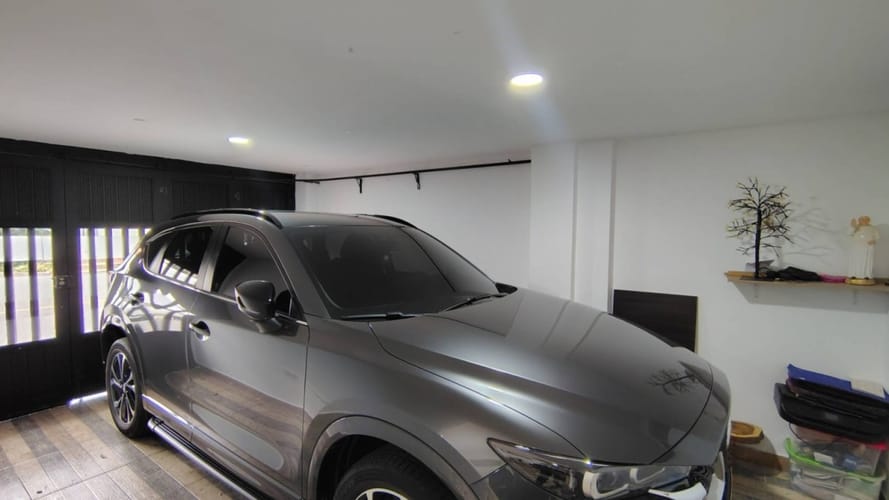 Edificio en venta en La Gloria, Medellín, 413 m² · foto 2 de 24