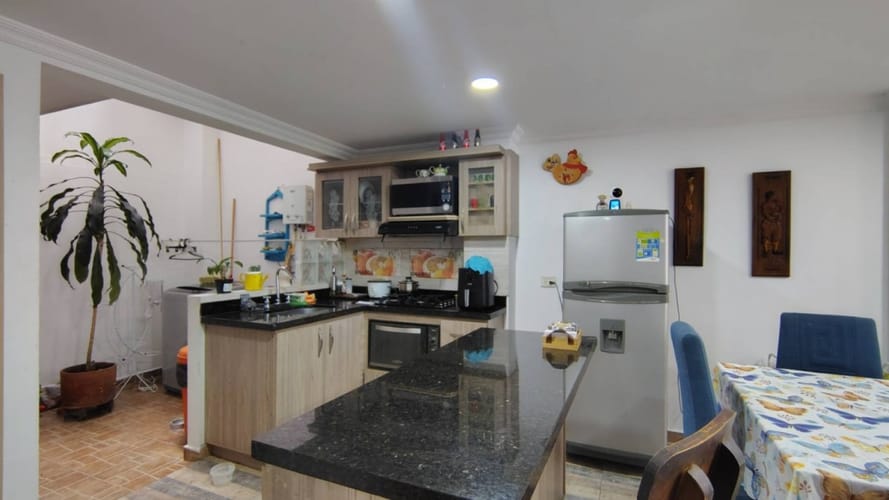 Edificio en venta en La Gloria, Medellín, 413 m² · foto 5 de 24