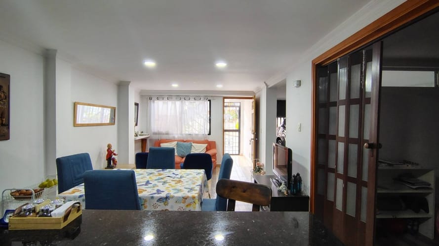 Edificio en venta en La Gloria, Medellín, 413 m² · foto 8 de 24