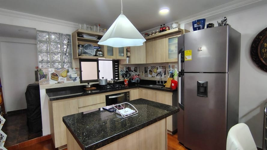 Edificio en venta en La Gloria, Medellín, 413 m² · foto 11 de 24