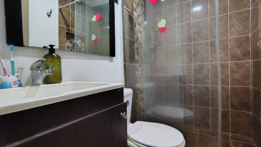 Edificio en venta en La Gloria, Medellín, 413 m² · foto 14 de 24