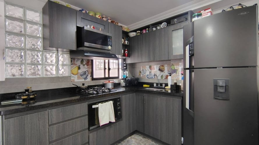 Edificio en venta en La Gloria, Medellín, 413 m² · foto 22 de 24