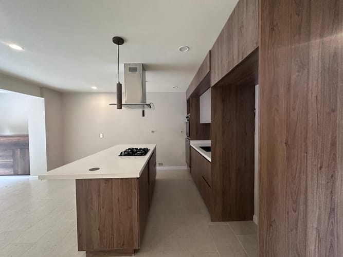 Casa de 3 alcobas en venta en El Poblado, Medellín, 195 m² · foto 6 de 18