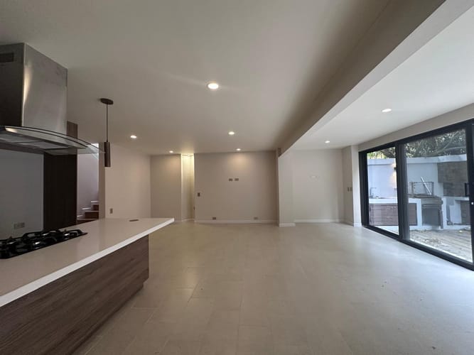 Casa de 3 alcobas en venta en El Poblado, Medellín, 195 m² · foto 5 de 18