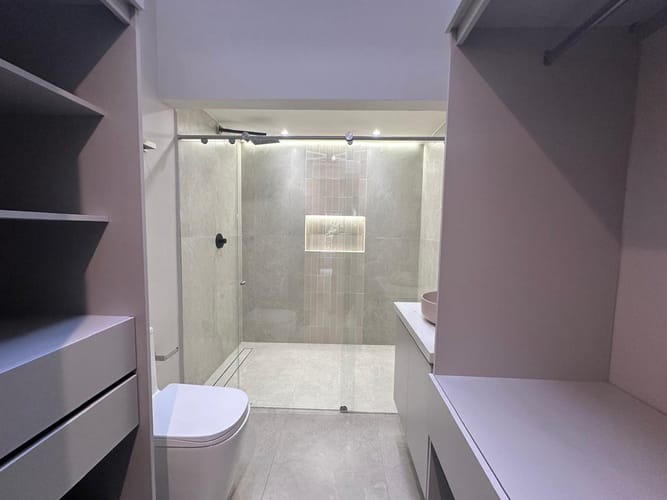 Casa de 3 alcobas en venta en El Poblado, Medellín, 195 m² · foto 13 de 18