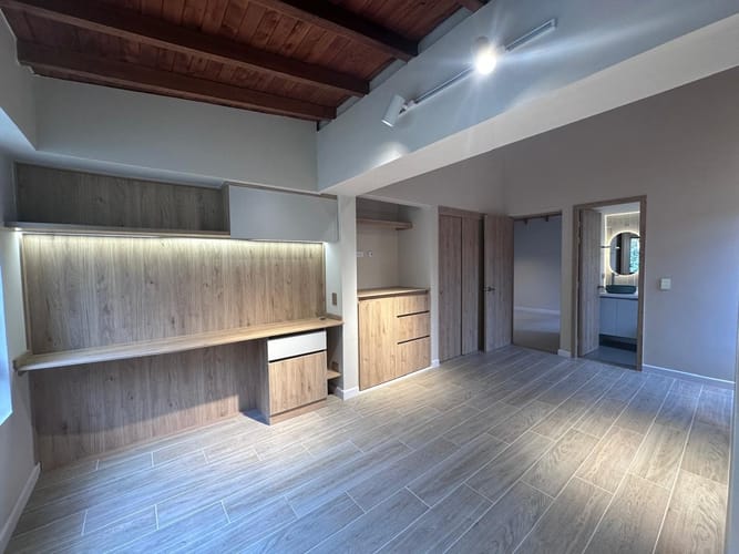 Casa de 3 alcobas en venta en El Poblado, Medellín, 195 m² · foto 3 de 18