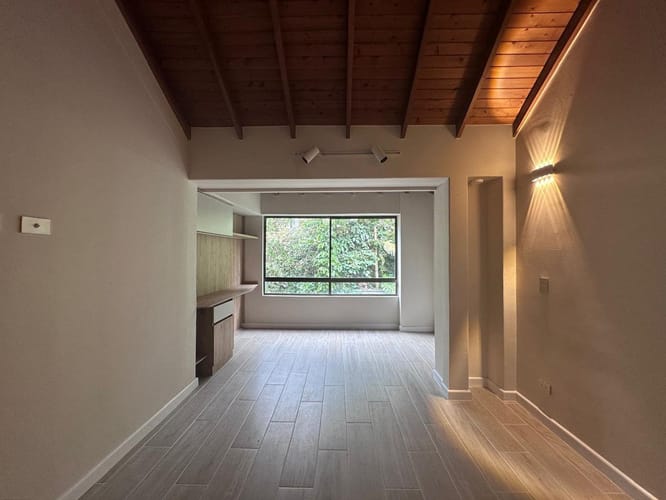 Casa de 3 alcobas en venta en El Poblado, Medellín, 195 m² · foto 10 de 18
