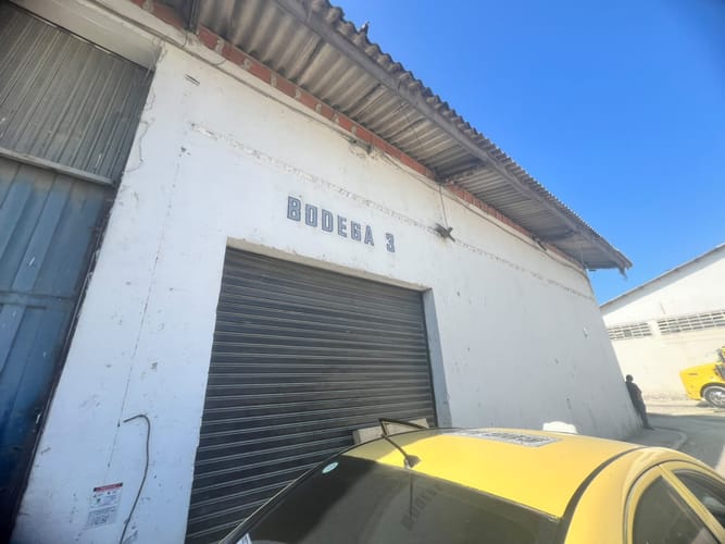 Bodega en arriendo en El Bosque, Cartagena, 228 m² · foto 2 de 7
