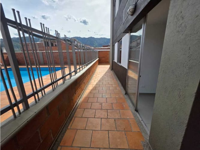Apartamento de 3 alcobas en venta en Niquia, Bogotá, 61 m² · foto 5 de 21