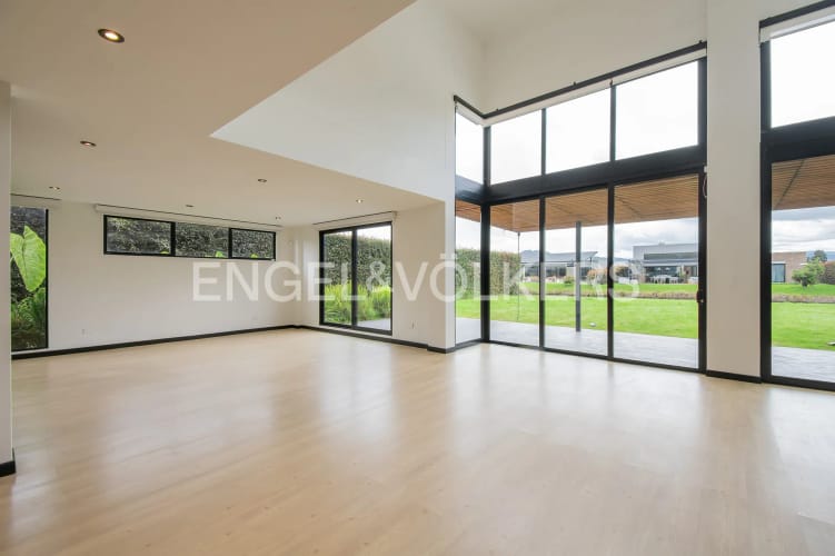 Casa de 4 alcobas en venta en Fusca, Chía, 340 m² · foto 3 de 20