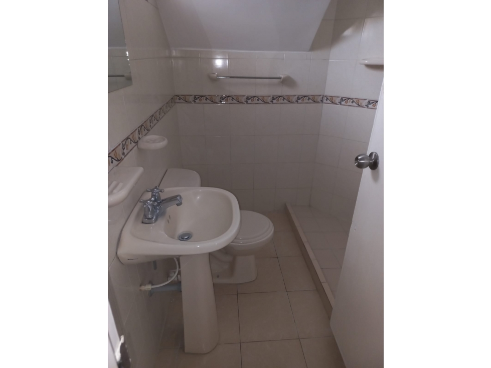 Casa en venta en Jardin I Etapa, Pereira · foto 6 de 24