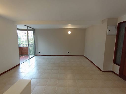 Apartamento de 2 alcobas en arriendo en Simesa, Medellín, 82 m² · foto 2 de 16