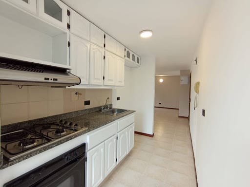 Apartamento de 2 alcobas en arriendo en Simesa, Medellín, 82 m² · foto 6 de 16