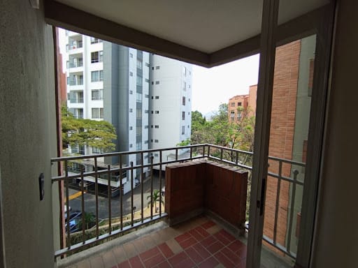 Apartamento de 2 alcobas en arriendo en Simesa, Medellín, 82 m² · foto 15 de 16