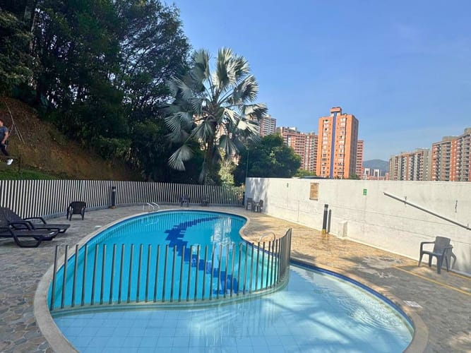 Apartamento de 3 alcobas en venta en Las Lomitas, Envigado, 72 m² · foto 15 de 17