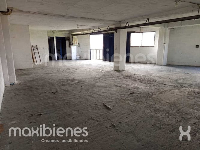 Local en arriendo en Trinidad, Medellín, 150 m² · foto 2 de 8