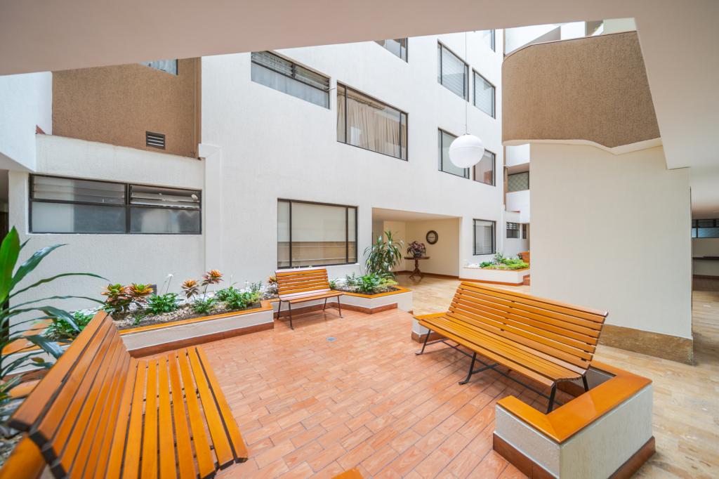 Apartamento en venta en Santa Barbara Central, Bogotá · foto 22 de 24