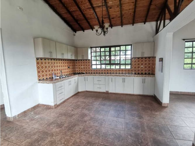 Casa de 5 alcobas en venta en Murillo, Armenia, 320 m² · foto 6 de 24