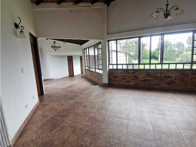 Casa de 5 alcobas en venta en Murillo, Armenia, 320 m² · foto 8 de 24