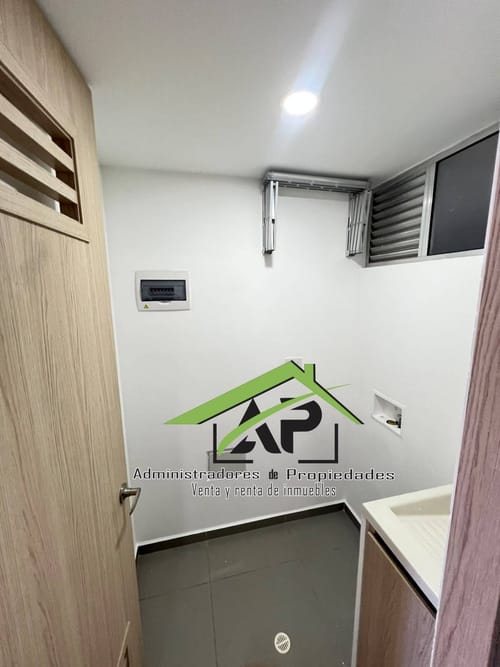 Apartaestudio en arriendo en Shellmar, Medellín, 56 m² · foto 7 de 22