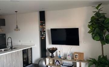 Edificio en venta en Ciudad 2000, Cali, 288 m² · foto 2 de 16