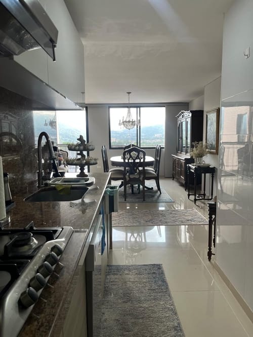 Apartamento de 3 alcobas en venta en Picaleña Y Mirolindo, Ibagué, 150 m² · foto 18 de 19