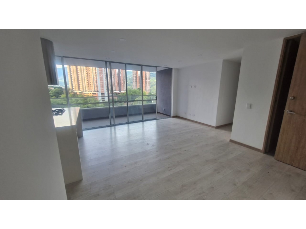 Apartamento en venta en Suramérica, La Estrella · foto 6 de 15