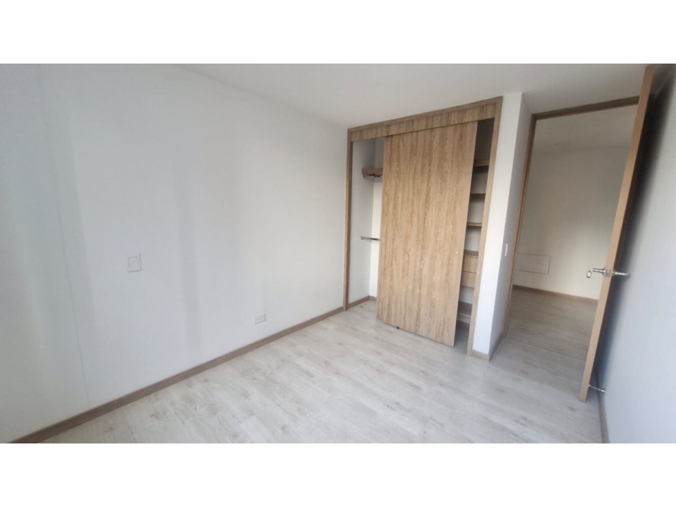 Apartamento en venta en Suramérica, La Estrella · foto 8 de 15