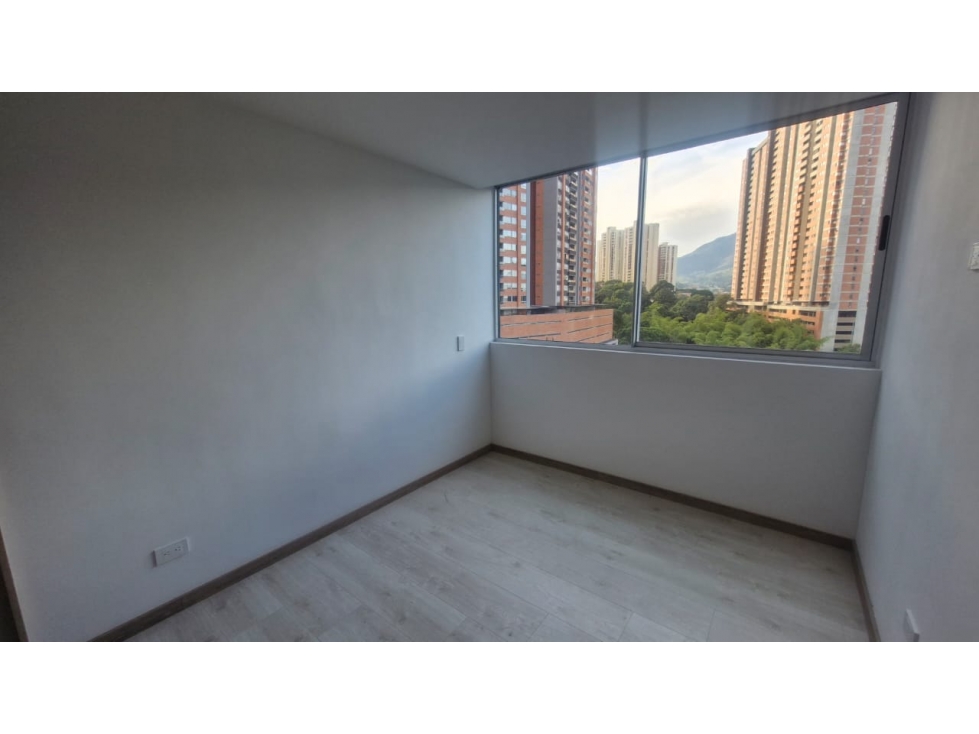 Apartamento en venta en Suramérica, La Estrella · foto 11 de 15
