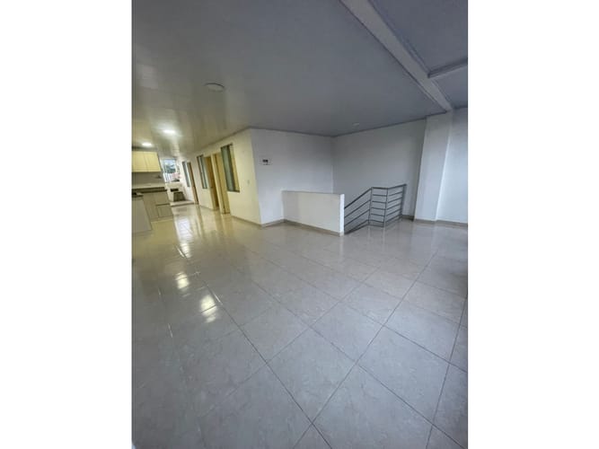 Edificio en venta en San Jose, Pereira, 220 m² · foto 8 de 21