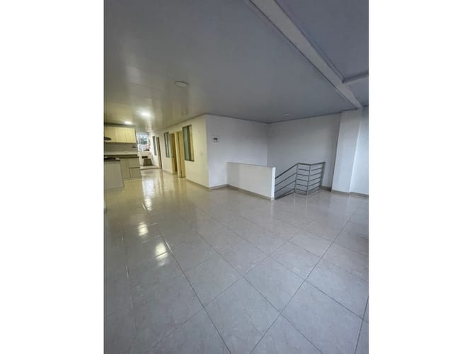 Edificio en venta en San Jose, Pereira, 220 m² · foto 12 de 21