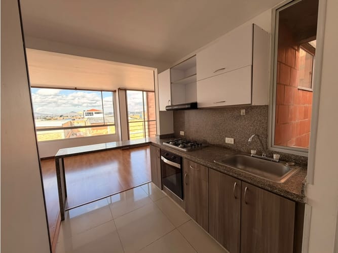 Apartamento de 4 alcobas en venta en Ub. Prados De San Andres, Funza, 87 m² · foto 2 de 22