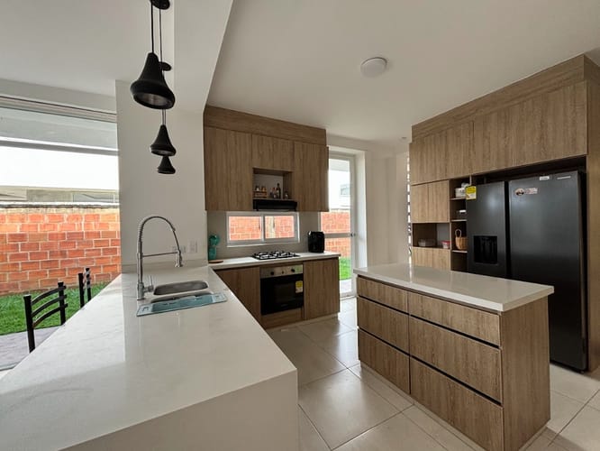 Casa de 3 alcobas en venta en Alfaguara, Jamundí, 200 m² · foto 2 de 19