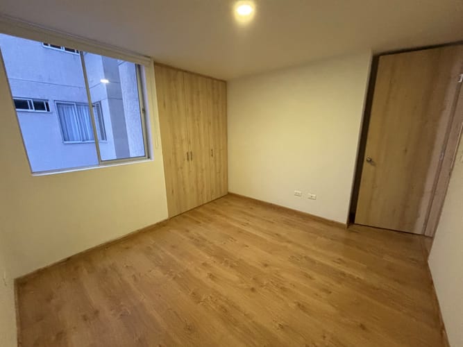 Apartamento de 3 alcobas en venta en Ub. Los Parrales, Ibagué, 102 m² · foto 11 de 14