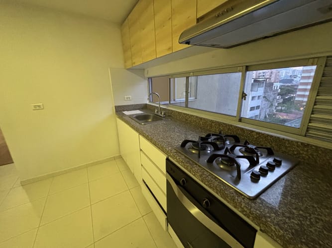 Apartamento de 3 alcobas en venta en Ub. Los Parrales, Ibagué, 102 m² · foto 7 de 14