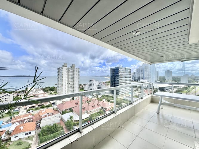 Apartamento de dos dormitorios en alquiler en playa mansa punta del este · Foto 8
