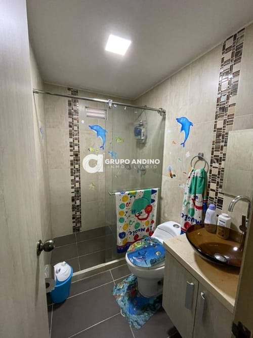 Casa de 4 alcobas en venta en Cañaveral, Floridablanca, 232 m² · foto 7 de 22