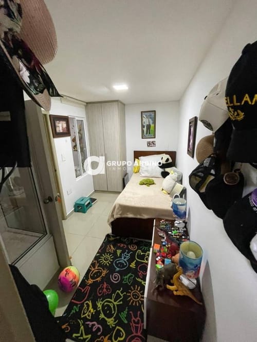 Casa de 4 alcobas en venta en Cañaveral, Floridablanca, 232 m² · foto 9 de 22