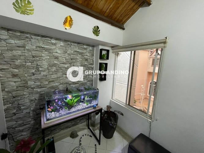Casa de 4 alcobas en venta en Cañaveral, Floridablanca, 232 m² · foto 11 de 22