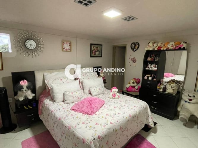 Casa de 4 alcobas en venta en Cañaveral, Floridablanca, 232 m² · foto 17 de 22