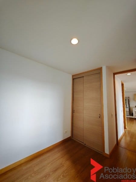 Apartamento de 2 alcobas en arriendo en Loma Del Esmeraldal, Envigado, 72 m² · foto 4 de 19