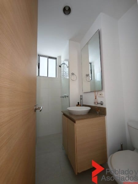 Apartamento de 2 alcobas en arriendo en Loma Del Esmeraldal, Envigado, 72 m² · foto 7 de 19