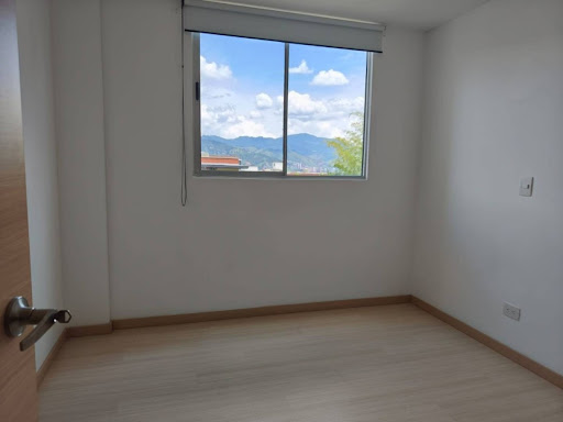 Apartamento en arriendo en El Esmeraldal, Envigado · foto 12 de 20
