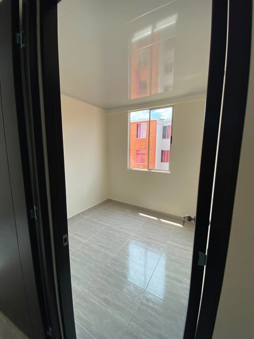Apartamento de 2 alcobas en venta en Picaleña Y Mirolindo, Ibagué, 43 m² · foto 4 de 7