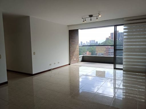 Apartamento de 3 alcobas en arriendo en Las Vegas, Envigado, 119 m² · foto 2 de 24