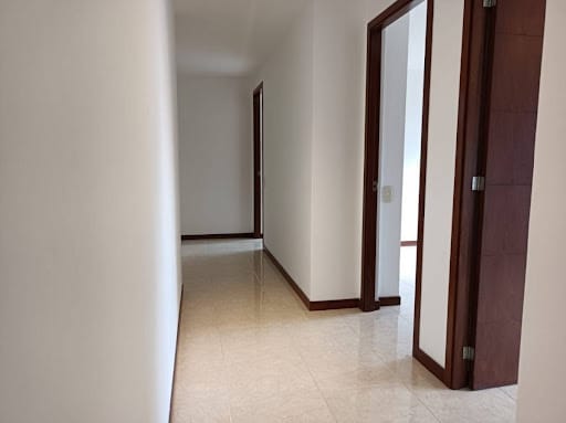 Apartamento de 3 alcobas en arriendo en Las Vegas, Envigado, 119 m² · foto 11 de 24